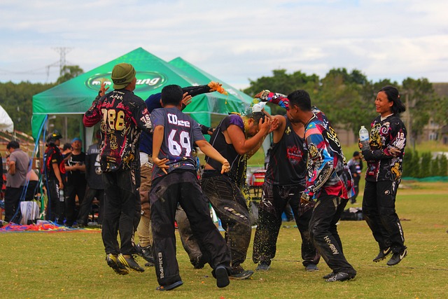 足凭借着 足凭借着